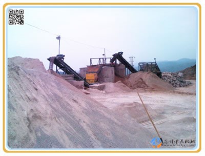 云南潞西?？俍CF60型制砂機生產現場